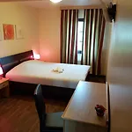 L'empire Hotel Olm